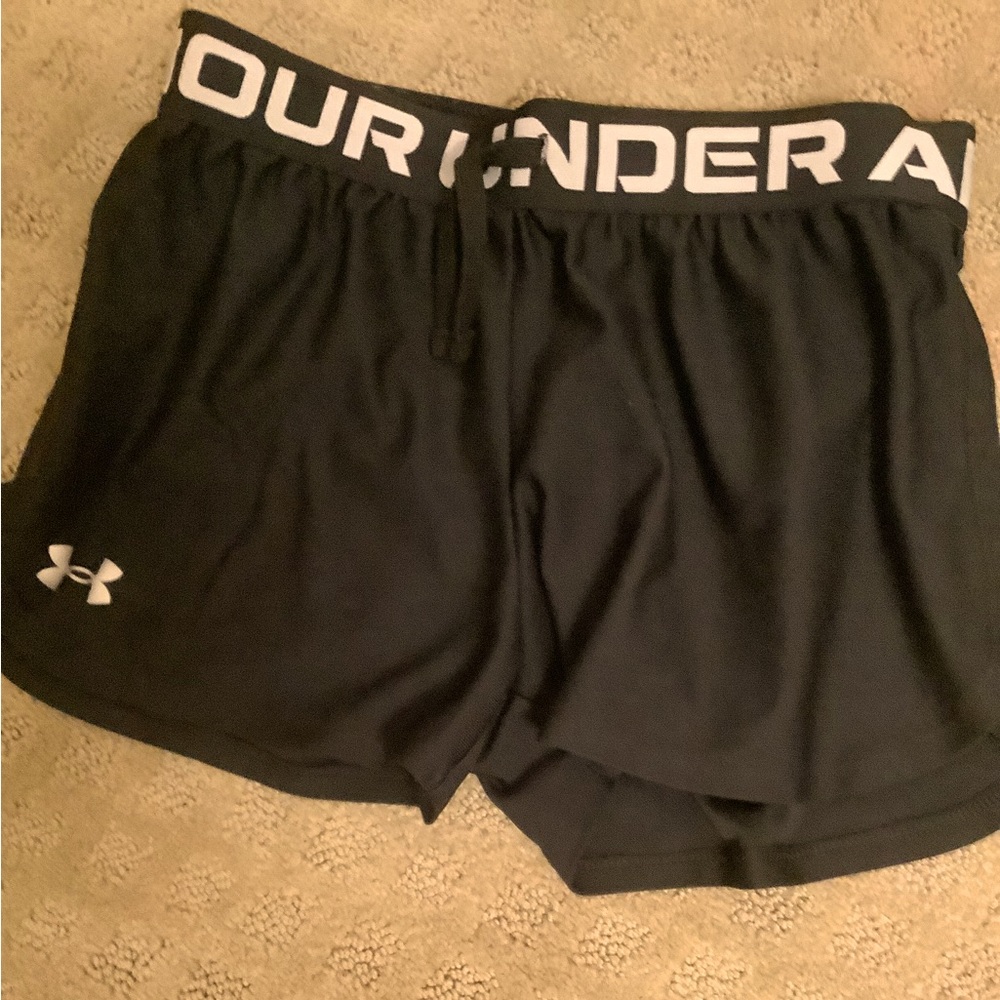 Under armour black shorts